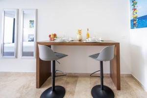 Midtown 2 by Andiani Travel