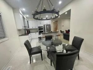 Treasure in Brant - 4 Bedroom Detached House - Сімкоу