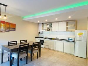 Ubatuba Lofts Mar Azul - depto 1 hab