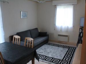 Studio avec balcon et parking proche plage - FR-1-712-1