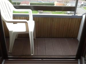 Studio romantique avec balcon et parking à 50 m de la plage - FR-1-712-12