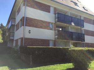 Appartement calme 2 pièces avec balconnet et parking - FR-1-712-21