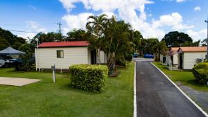 Sarina Palms Caravan and Cabins Village