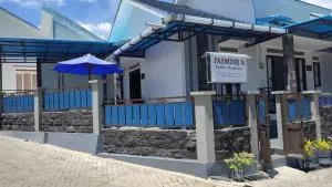 JASMINE 8 Family HomeStay - ماغيلانغْ