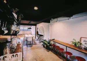 BLOOMZ HOSTEL - Ban Chang Kian