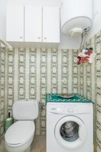 Joys Martin in Corfu old town