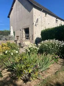 Maison place champs de foire 6 pers 3 chambres jardin terrasse - Treignac