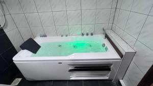 HERITAGE DCENANG with Jacuzzi Spa