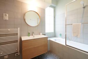 Hotels Hotel Particulier Chateau Beaupin by Territoria : Appartement - Vue sur Mer