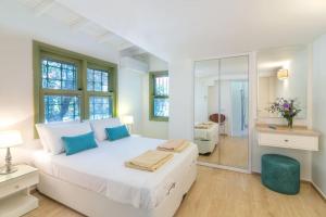 Spacious 5 Bedroom Villa with Private Pool