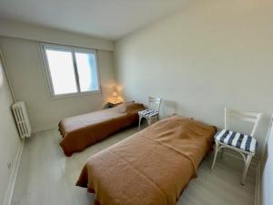 Appartements Appartement Quiberon, 3 pieces, 4 personnes - FR-1-478-92 : photos des chambres