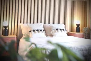 xxBrand Newxx sleeps 8, stylish japandi house