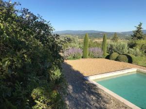 Maisons de vacances In Gordes, facing the entire Luberon Park a beautiful 5 bedrooms house : photos des chambres