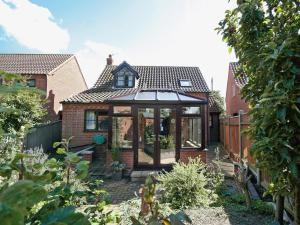 Dormouse Cottage