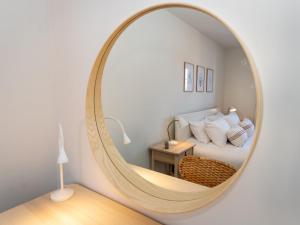Brand new 1 bedroom modern contemporary apartment - Pass the Keys