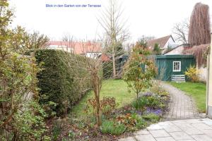 Freundliche Wohnung mit Parkplatz und Terrasse