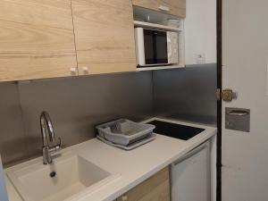 Studio fonctionnel au pied des pistes avec grand balcon - FR-1-181-2584