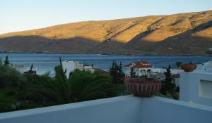 Studios Villa Lontorfou Andros Greece