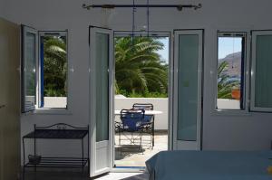 Studios Villa Lontorfou Andros Greece