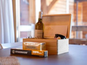 Chalets Chalet Mountainside avec sauna et jacuzzi a 200m des pistes : photos des chambres