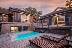 10 St Andrews Avenue