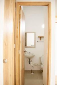 Apartamento amplio cerca al parque Guatape - Pajaros