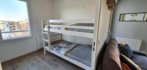 Appartements IRIS-12 Min aeroport PARIS ORLY - Arrivee autonome- Wifi & Parking gratuit : photos des chambres