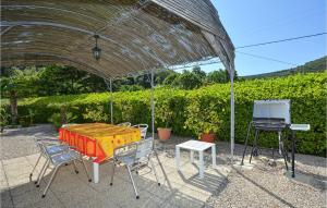 Maisons de vacances Stunning Home In Les Salles Du Gardon With 3 Bedrooms, Wifi And Outdoor Swimming Pool : photos des chambres