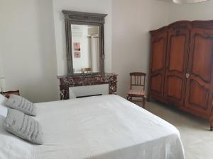 Charmante bastide à Vallon Pont dArc