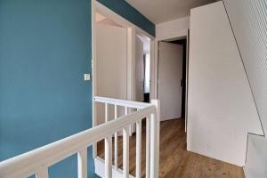 Appartements Appartement duplex proche metro Ligne 1 : photos des chambres