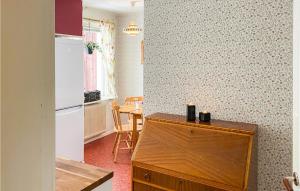 1 Bedroom Stunning Apartment In Sommen