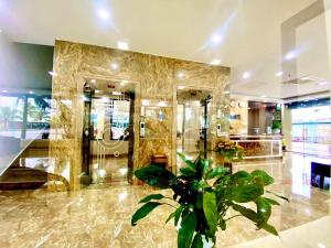 Tuan Chau Marina Hotel