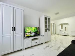 Altheda Living White House 29F-2