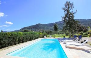 Awesome Apartment In Gemenos With 2 Bedrooms, Wifi And Outdoor Swimming Pool