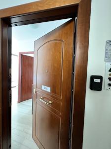 Zeus Bright & New Apartment - 25 walk to the Acropolis