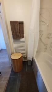 Appartements IRIS-12 Min aeroport PARIS ORLY - Arrivee autonome- Wifi & Parking gratuit : photos des chambres