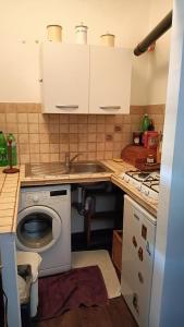 semplicemente casa, Via S Valerio 42