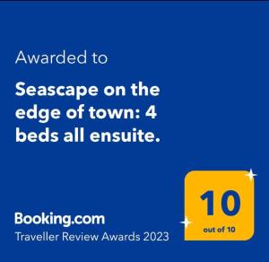 Seascape on the edge of town: 4 bedsensuite.