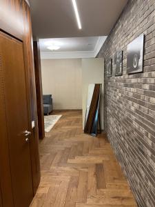 101 Large Space