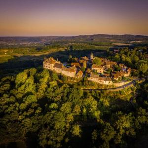 Maisons de vacances Maison Pierre Loti, gite historique et spacieux en vallee de la Dordogne : Maison 2 Chambres