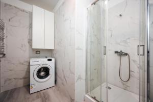 Alma 163 - Pool by N10