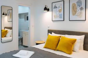 Cozy & SMALL studio in the center