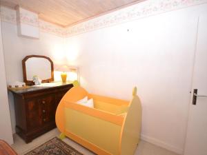 Maisons de vacances Cosy house with private pool near Valence : photos des chambres