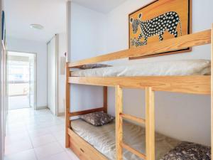 Appartement lumineux au port de plaisance, à 200m de la plage avec parking et commerces à proximité - FR-1-2-425