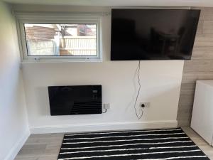 Modern Guest house with private entrance