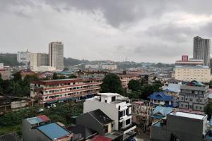 Tower A, 9th Floor, No 11 in Lubuk Baja Favehotel, Apartment in Nagoya Thamrin City