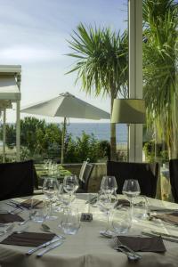 Hotels Hotel Vacances Bleues Villa Caroline : photos des chambres