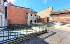 Beautiful Apartment In Saint-Dizier