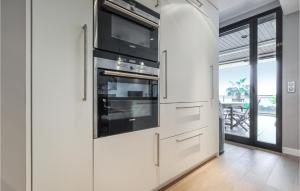 Cozy Apartment In Vallauris With Wifi