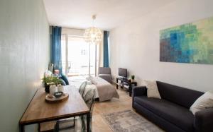 Reve de Jade devant le canal